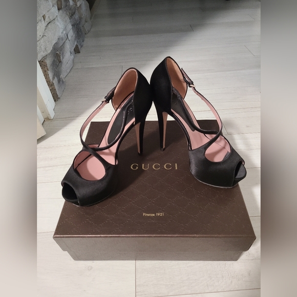 Gucci Raso Seta Heels EU36 Black - Picture 2 of 5